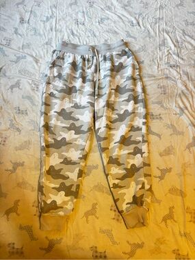 Mighty Fine Gray & Cream Camo Jogger Pants